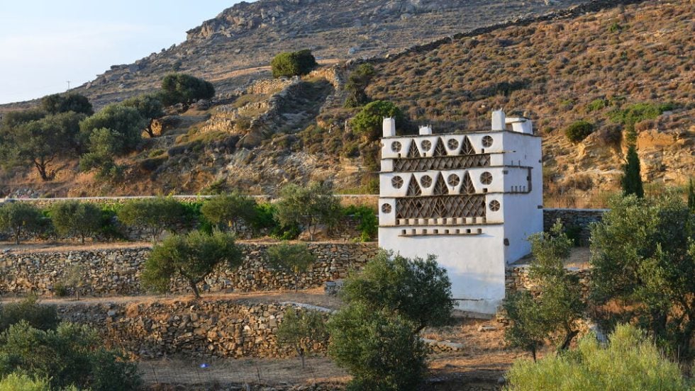 tinos